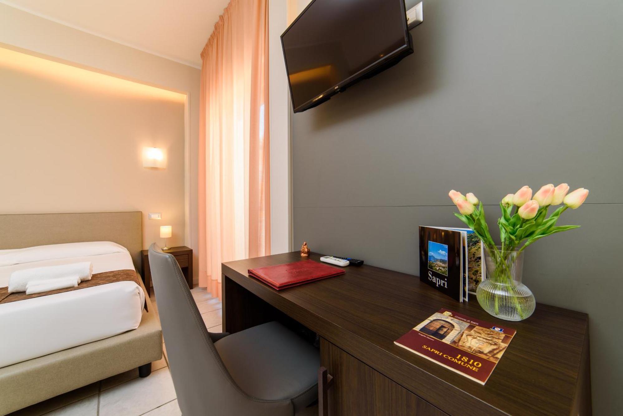 Hotel Tirreno Sapri Εξωτερικό φωτογραφία