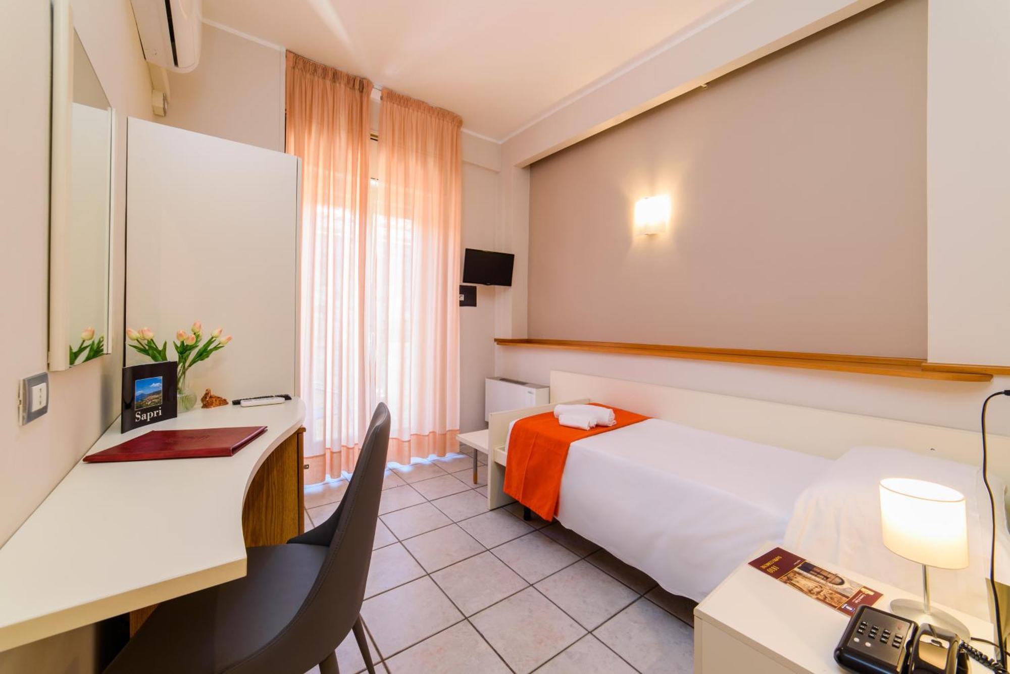 Hotel Tirreno Sapri Εξωτερικό φωτογραφία