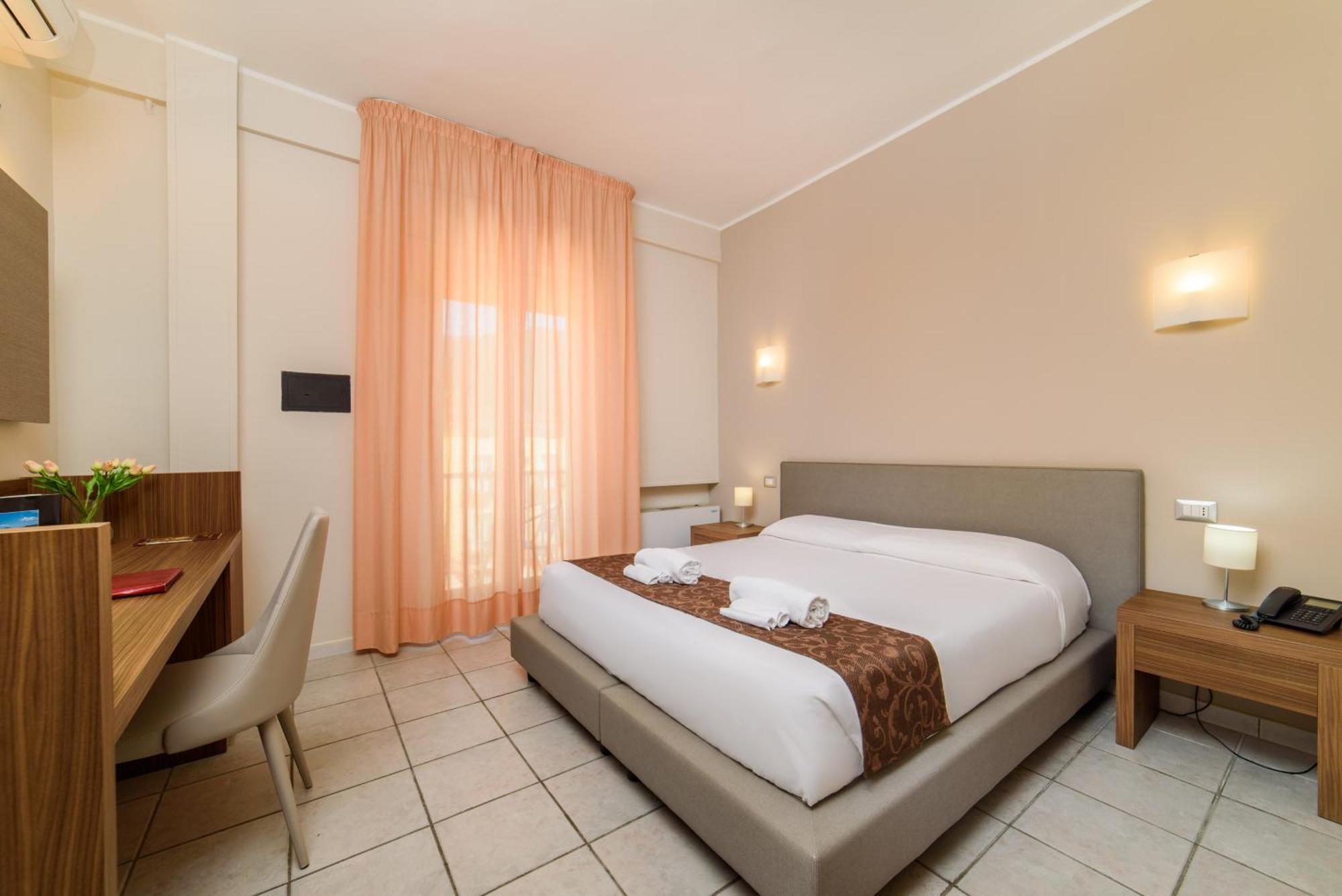 Hotel Tirreno Sapri Εξωτερικό φωτογραφία